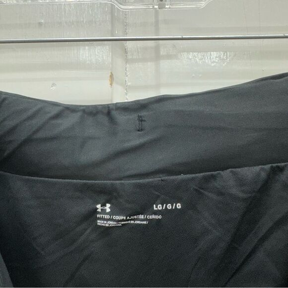 Under Armour run Speedpocket fitted athletic shorts with liner women's large - Picture 8 of 8